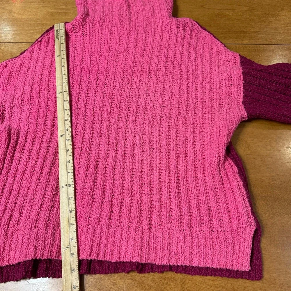 We The Free Sweater Women XS Oversized Pink Burgundy Colorblock Ribbed Mock Neck